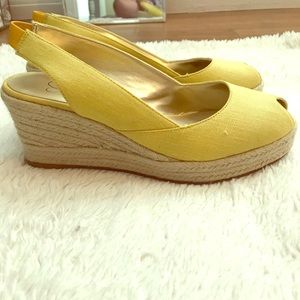 Jessica Simpson yellow linen wedges. Size 8.